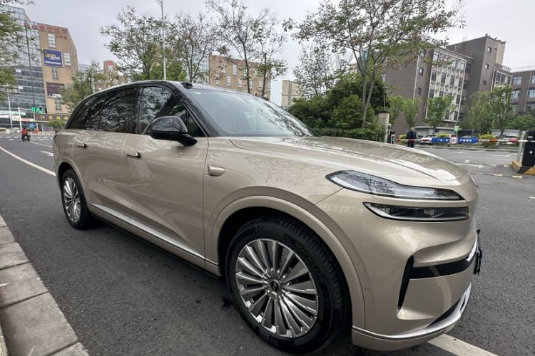 Used ONVO Luxeed L90 2025 Model—Max Six-Seater Version Exterior 4