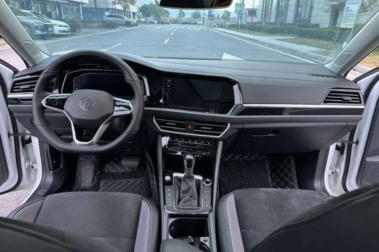 Used Volkswagen Sagitar 2019 280TSI DSG Luxury Version China VI Standard