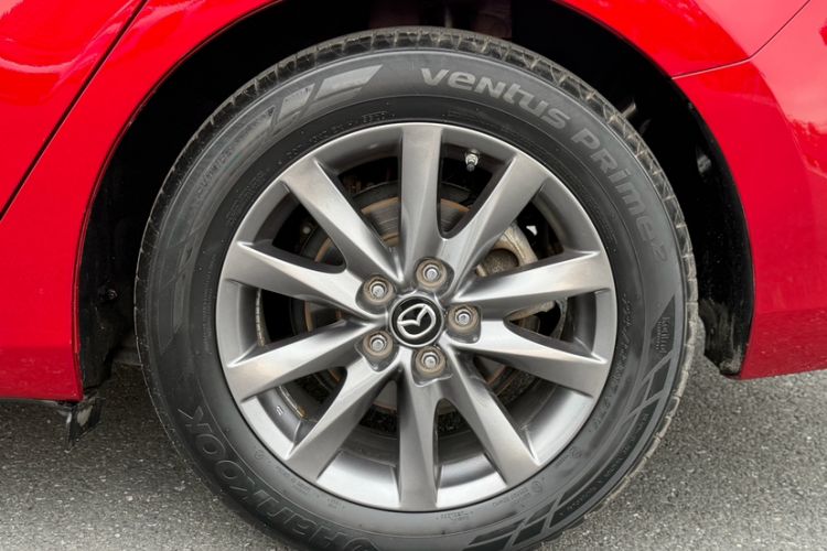 Used Mazda Atenza 2020 2.0L Blue Sky Luxury Edition Exterior 2