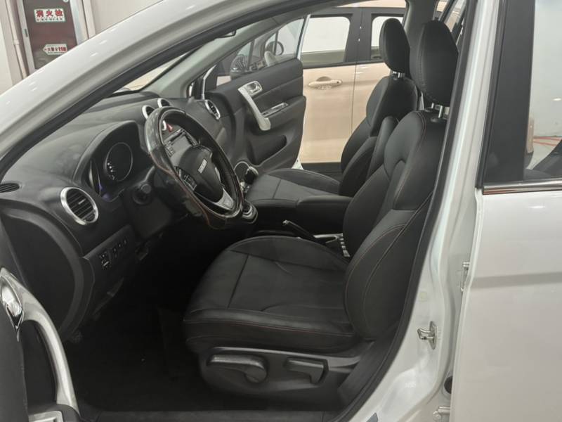 Used Haval H6 2016 Upgraded Model 1.5T Manual Two-Wheel Drive Elite Version — 15
