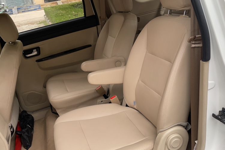 Used Dongfeng Fengon 370 2016 1.5L Manual Standard Edition SFG15-05 7 Seats