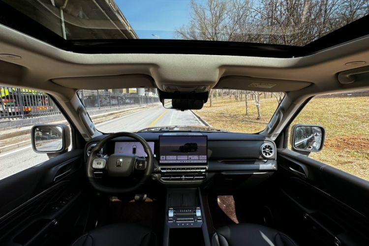 Used Tank 300 2025 2.0T Challenger