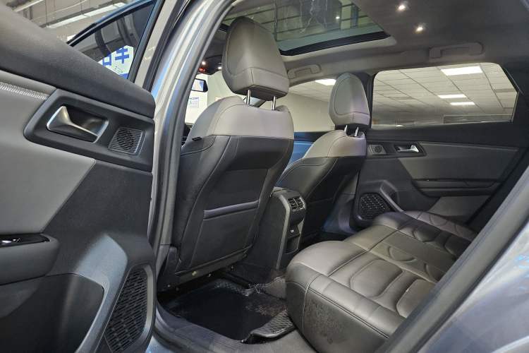 Used Citroen C5 X 2021 1.6T Enjoy the Extraordinary Interior 2