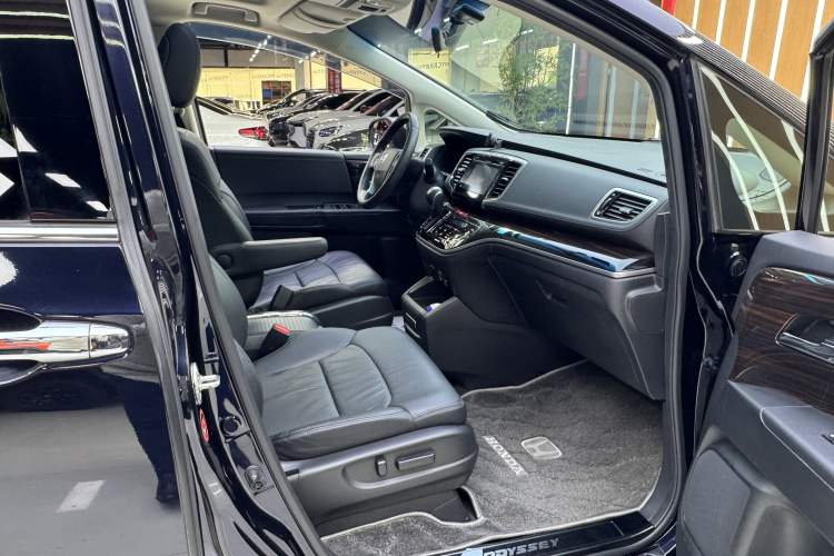 Used Honda Odyssey 2018 2.4L Smart Edition
