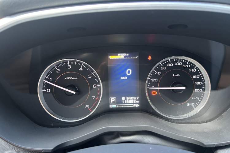 Used Subaru XV 2018 2.0i All-Wheel-Drive Prestige Edition with EyeSight Odometer Close Up