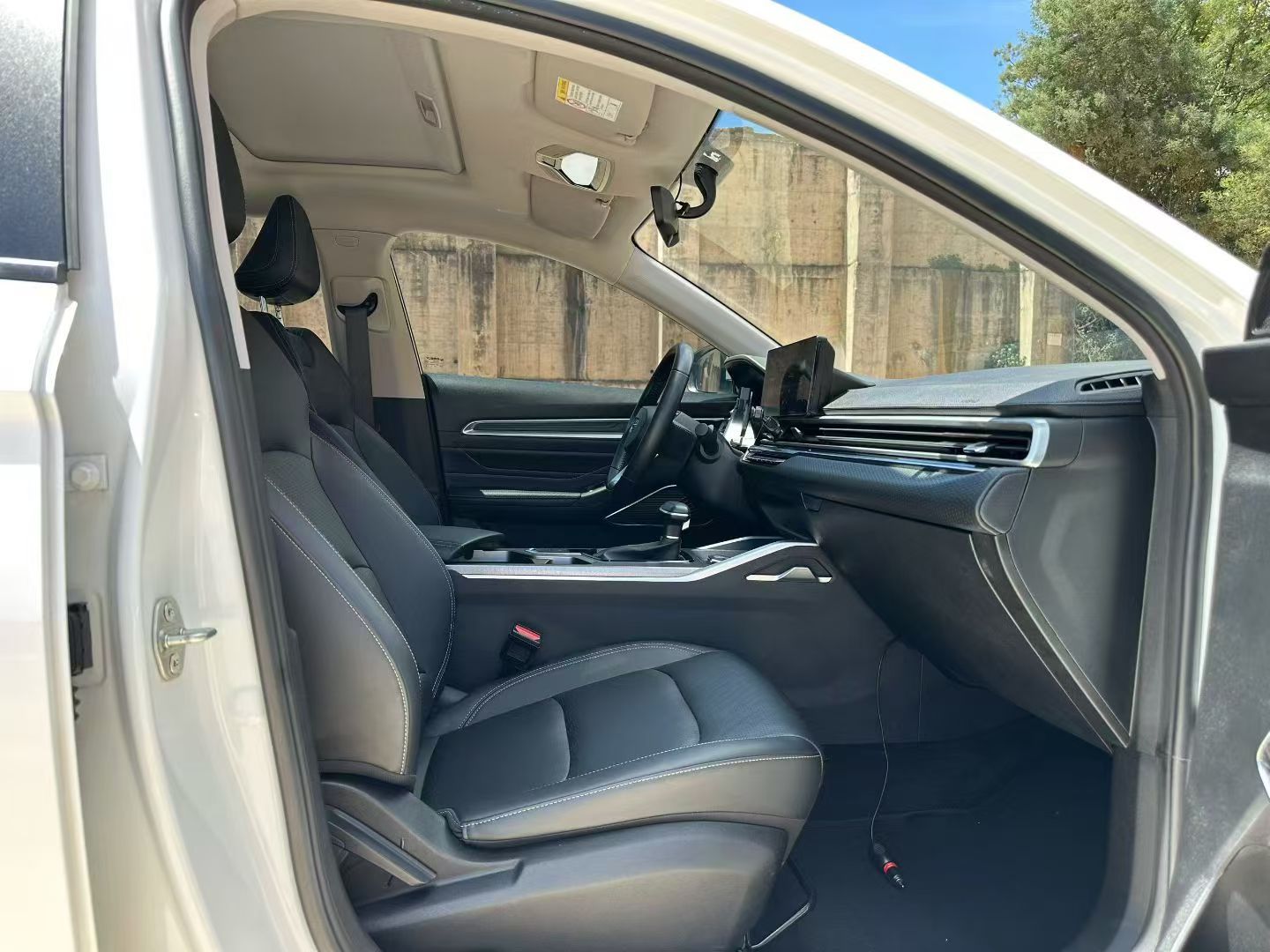 Geely Auto Emgrand 2022 4th Generation 1.5L CVT Luxury Model - Premium — снимка 16
