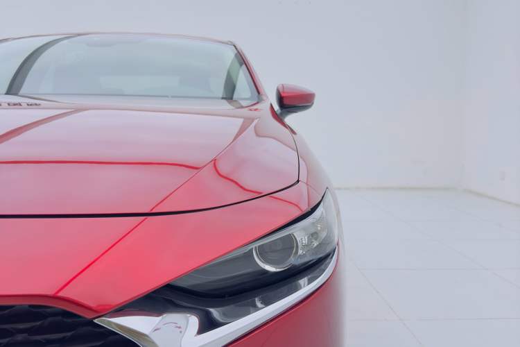 Used Mazda Mazda 3 Axela 2020 1.5L Automatic Luxury Version