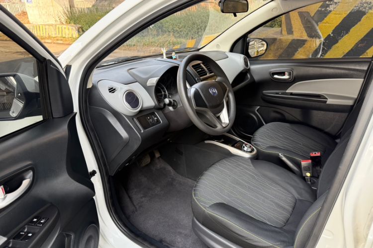 Used Oshan Benni E-Star 2021 National Edition Xin Yue Version (Fast-Charging Edition) Lithium Iron Phosphate (31.95 kWh)
