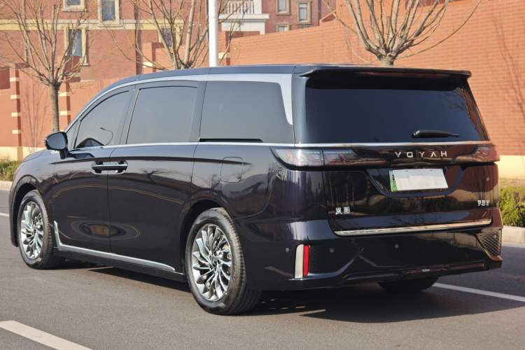 Used VOYAH Dream 2024 PHEV Ultra-Long Range Flagship Edition
