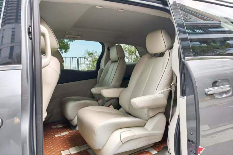 Used Buick GL8 2021 Land Cruiser Executive Class 652T Luxury Model
