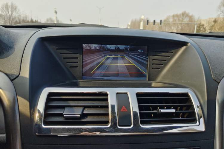 Used Bestune X80 2015 2.0L automatic luxury version
