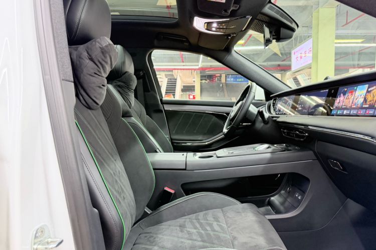 Used VOYAH FREE 2025 318 318 km Rear-Drive Touring Edition Right Front Seat