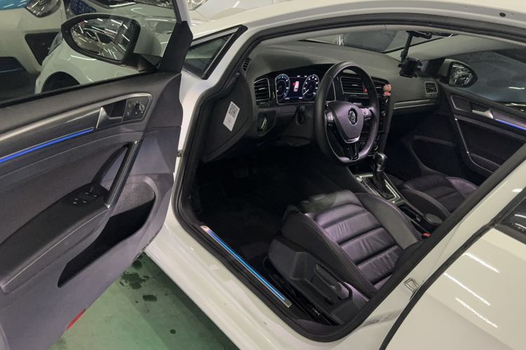 Used Volkswagen Golf New Energy 2018 e-Golf Driver Seat