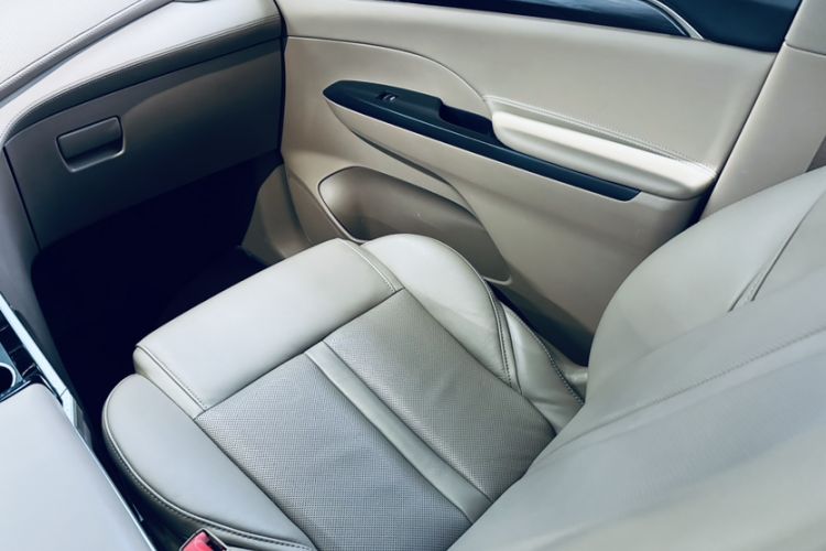 Used Buick GL8 2021 ES Landtrek 653T Luxury Model
