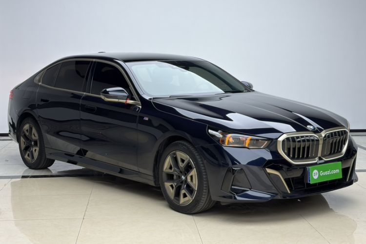 Used BMW 5 Series 2024 530Li Leading Model M Sport Package Exterior 1