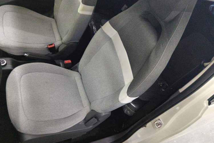 Used Wuling Hongguang MINIEV 2022 Macaron Premium Model – Lithium Iron Phosphate