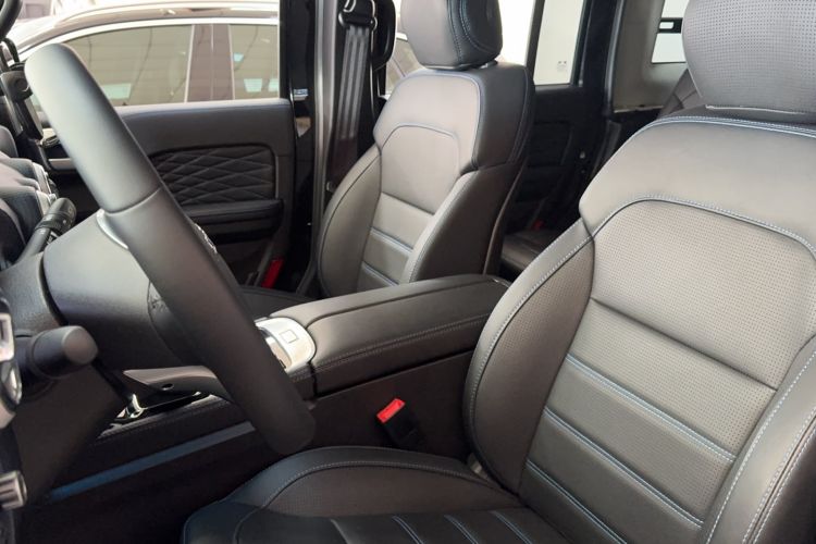 Used BAIC Off-Road BJ40 2023 2.0T Automatic Four-Wheel Drive Urban Hunter Edition Chivalrous Type