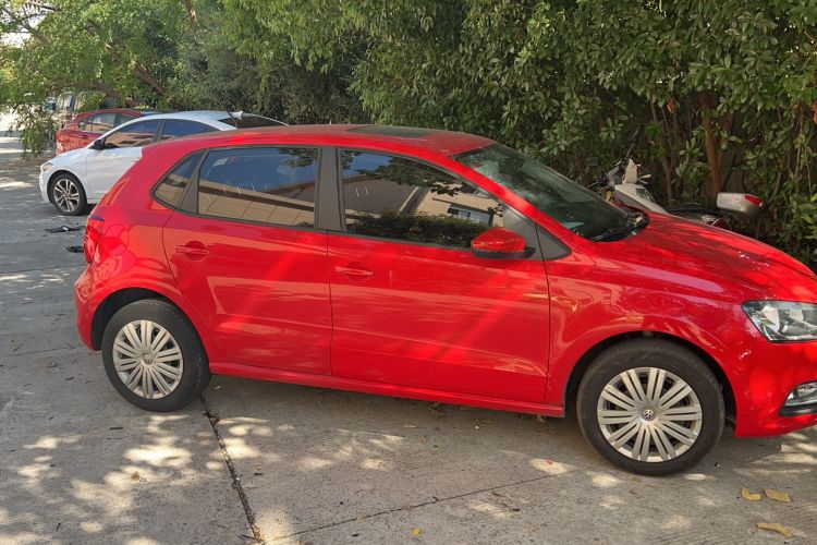 Used Volkswagen Polo 2016 1.6L Automatic Comfort Model