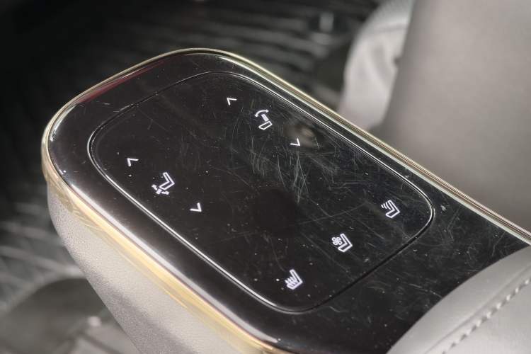 Used GAC Trumpchi M8 2023 Zongshi Series Dual-Motor Supreme Edition