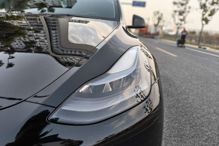 Used Tesla Model Y 2021 Standard Range Rear-Wheel Drive Version