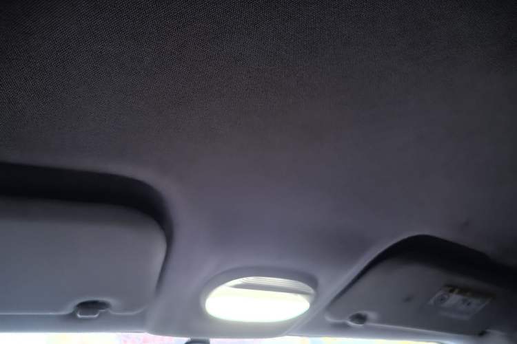 Used Chery New Energy Little Ant 2022 Revised Version Sweet Pink Edition Half-Sugar Version Lithium Iron Phosphate 30.7 kWh 30 kW 301 km