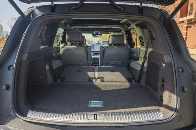 Used Denza N9 2025 Flagship Model