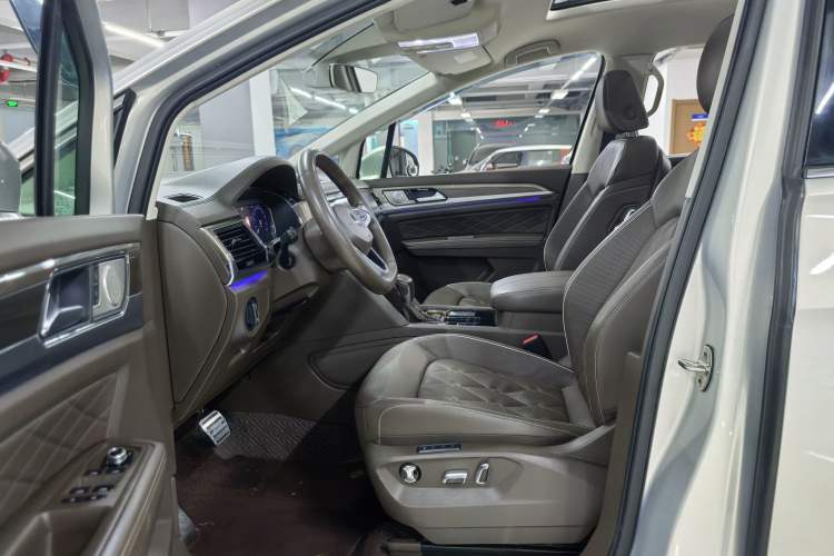 Used Volkswagen Viloran 2020 380TSI Prestige Edition