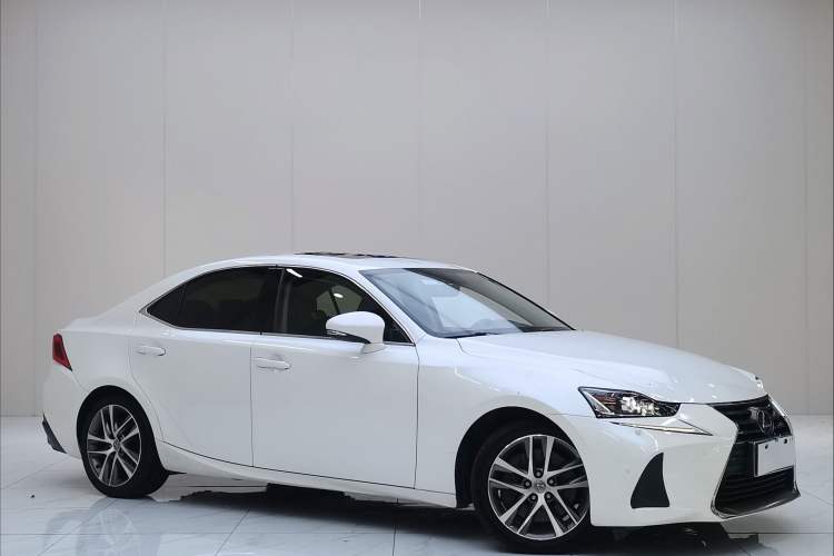 Used Lexus IS 2017 300 FENGSHANG Edition
