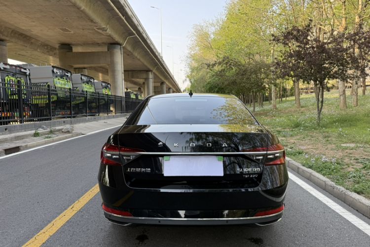 Used Skoda Superb 2019 Restyled TSI330 DSG Comfort Edition Exterior 4