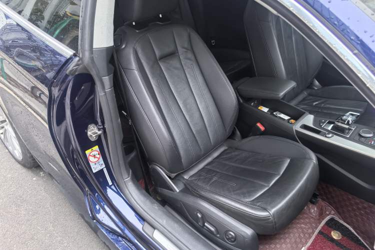 Used Audi A5 2019 Coupe 40 TFSI Fashion Edition China V Emission Standard
