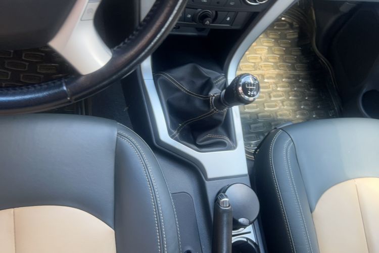 Used Great Wall Wingle 6 2014 2.0T Two-Wheel Drive Navigation Version 4D20B