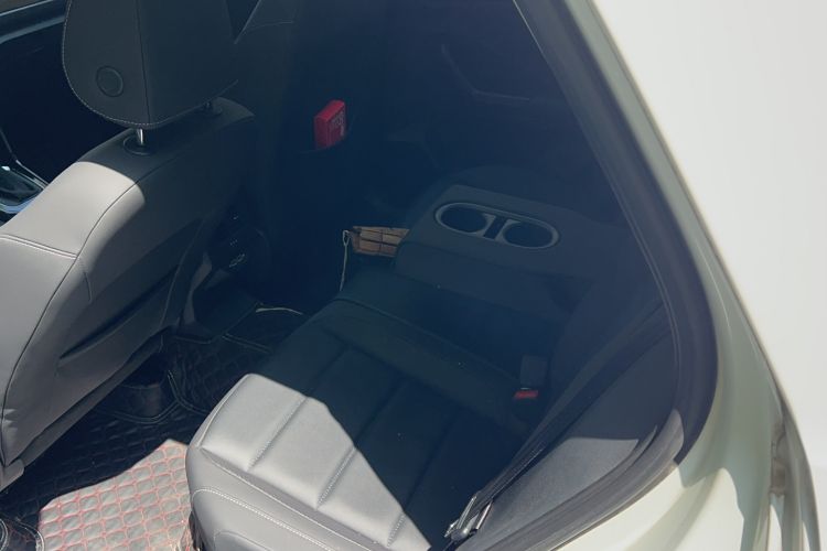 Used Volkswagen T-ROC 2021 280TSI DSG Two-Wheel Drive Comfort Connect Edition
