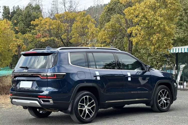 Used Jeep Grand Commander 2022 2.0T Four-Wheel Drive Luxury Edition
