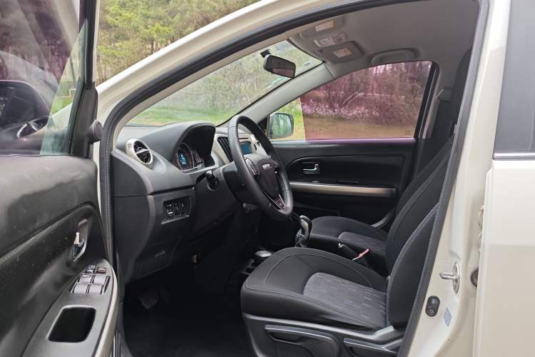 Used Haval H1 2016 Red Label 1.5L AMT Comfort Model