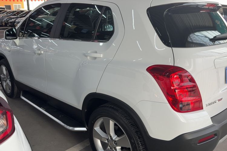 Used Chevrolet Trax 2014 1.4T Automatic Two-Wheel Drive Luxury Model Exterior 6