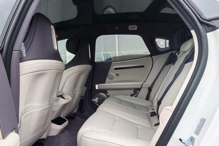 Used Avatr 06 2025 Max All-Electric Version Interior 6