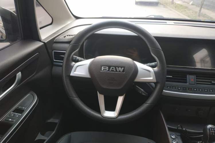 Used BAW Ruisheng Ace M7 2023 1.6L Standard Wheelbase Wealth Creation Version 7 Seats