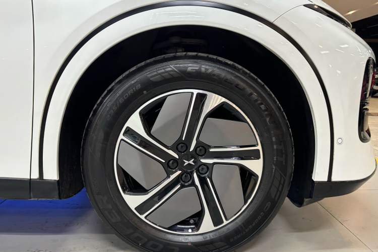 Used XPeng G6 2023 580 Long-Range Pro
