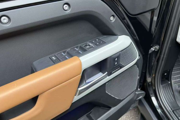 Used Land Rover Defender 2023 Facelift 110 3.0T P400 X-DYNAMIC HSE