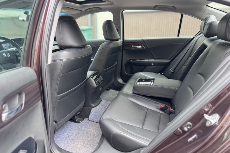 Used Honda Accord 2016 2.4L Luxury Edition
