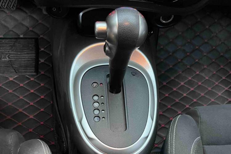 Used Infiniti ESQ 2014 1.6L Spontaneous Edition