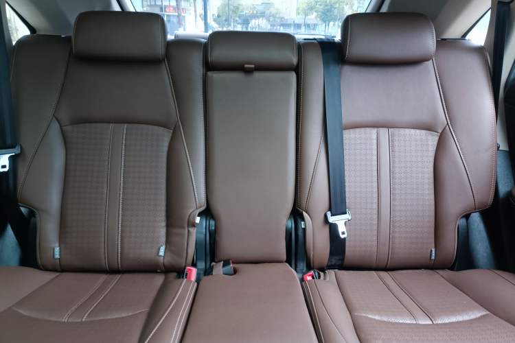 Used BYD S7 2016 2.0T Automatic Prestige Plus