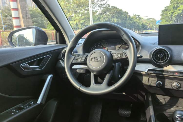 Used Audi Q2L 2020 35 TFSI Ambition Dynamic Edition

