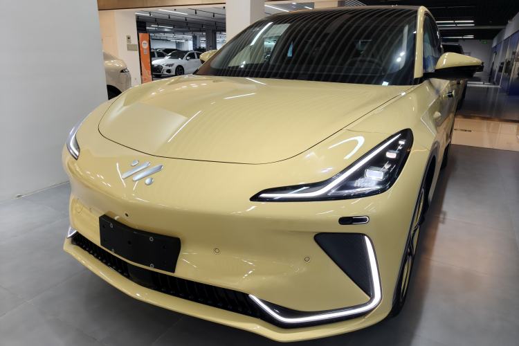 Used IM LS7 2023 100kWh Lux All-Wheel-Drive Version