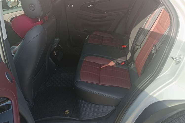 Used Land Rover Range Rover Evoque 2021 Range Rover Velar L 249PS R-Dynamic First Edition