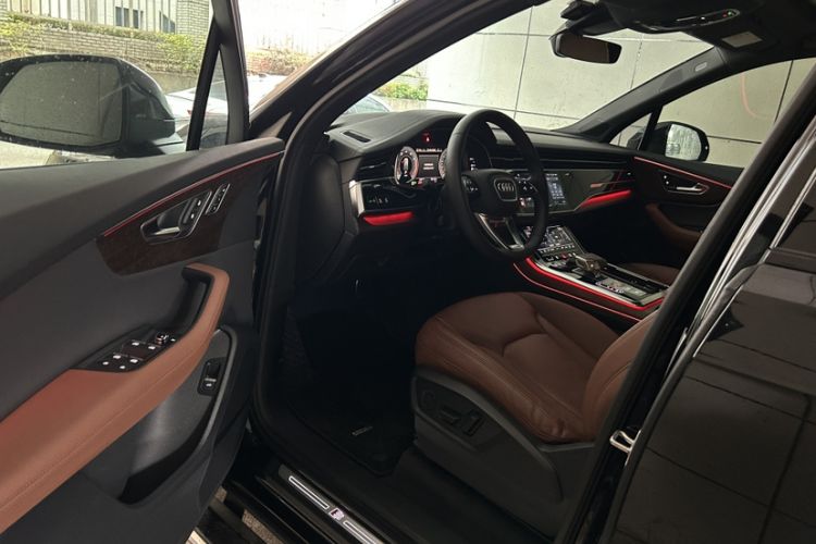 Used Audi Q7 2023 55 TFSI quattro S line Sport Edition Left Front Seat