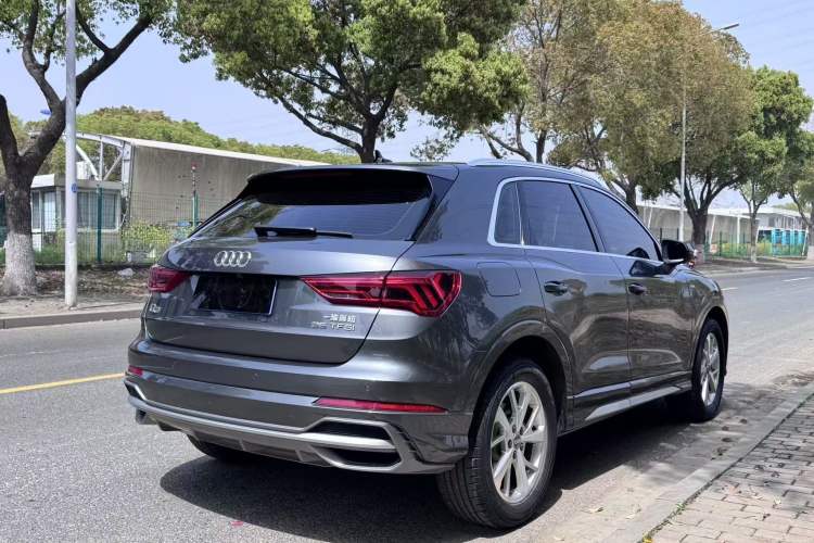 Used Audi Q3 2019 35 TFSI Advanced Dynamic Edition
