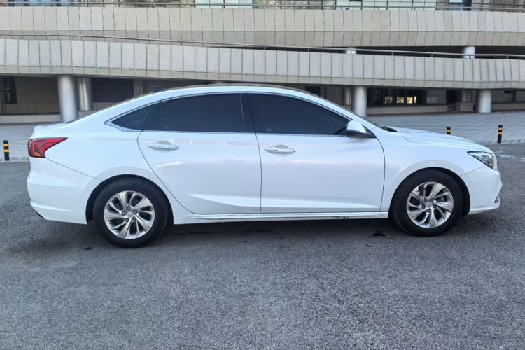 Used Changan Raeton CC 2018 1.5T Automatic Elegant Starry Edition China V Standard