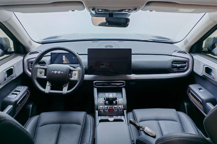 Used Formula Leopard Titanium 3 2025 501 km All-Wheel Drive Intelligent Driving Max Edition
