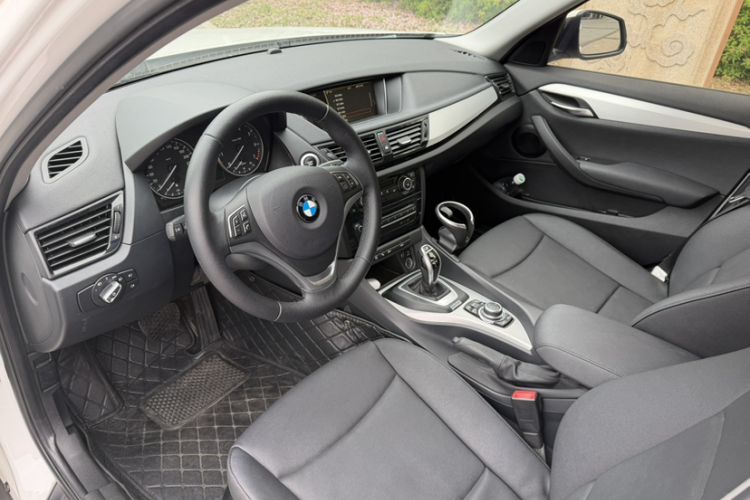 Used BMW X1 2014 sDrive18i Leading Model
